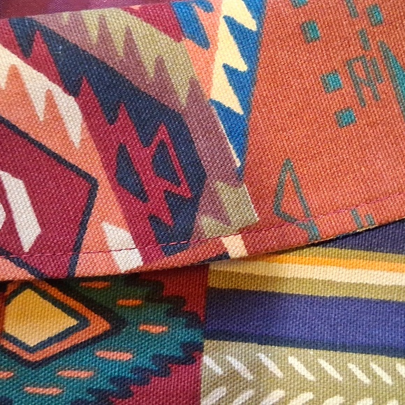 Wraps Geometric Pattern Vest - Picture 3 of 5